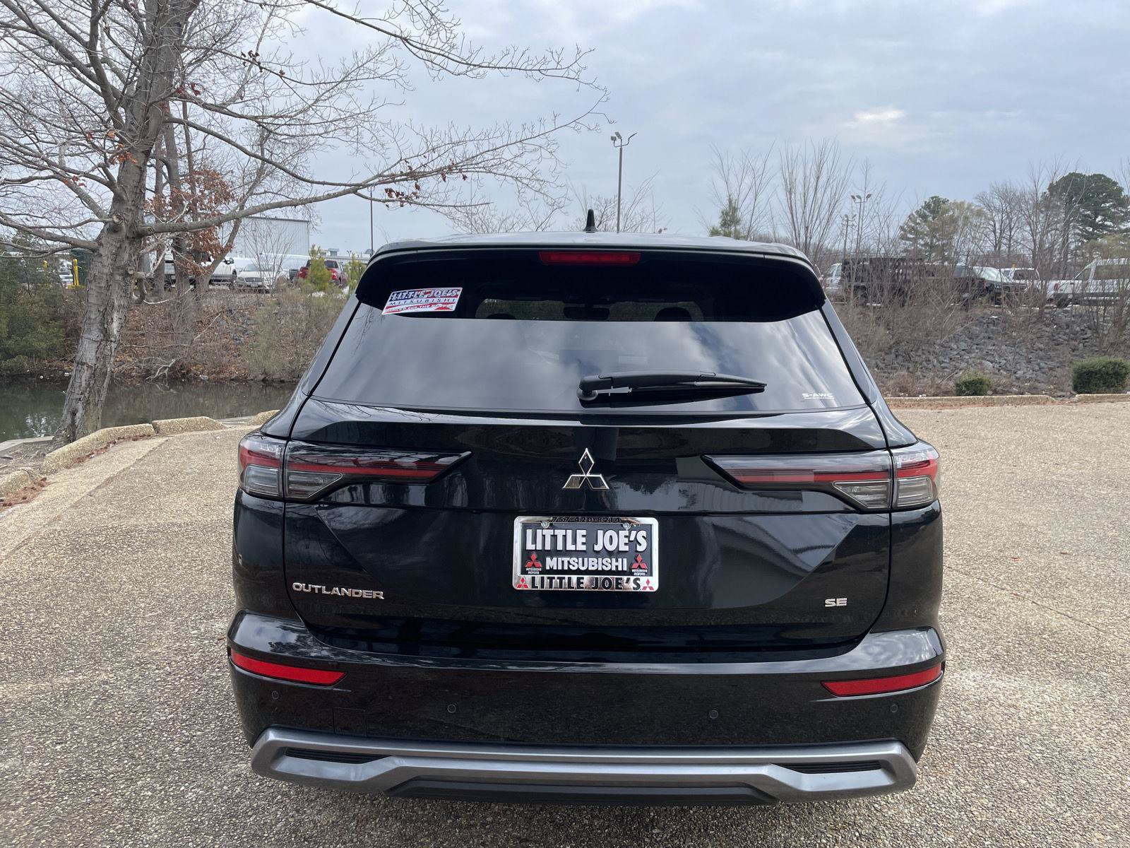 New 2026 Mitsubishi Outlander SE AWD/4WD image 6