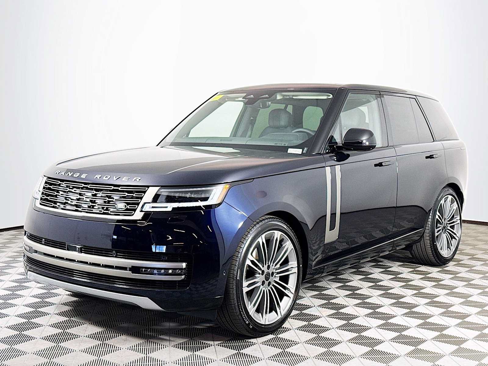 New 2026 Land Rover Range Rover SE AWD/4WD image 1