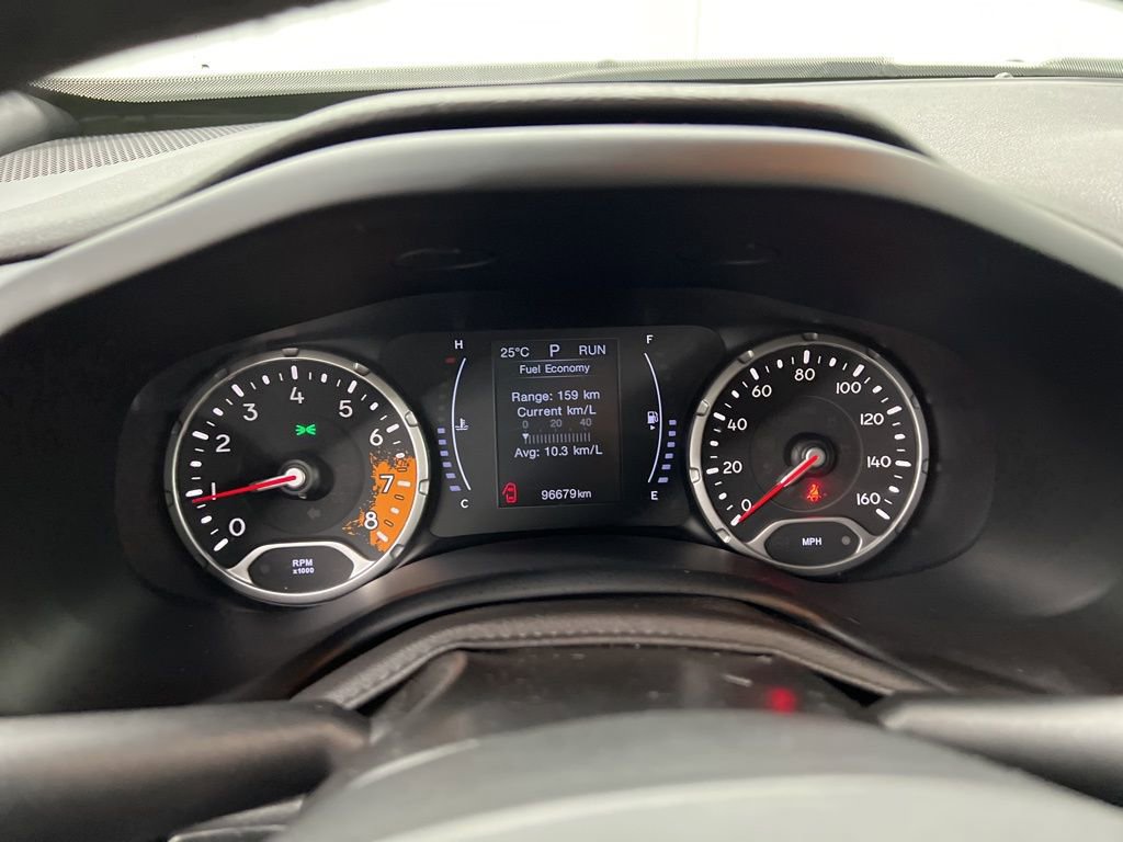 Used 2018 Jeep Renegade Latitude w/ Safety & Security Group image 21