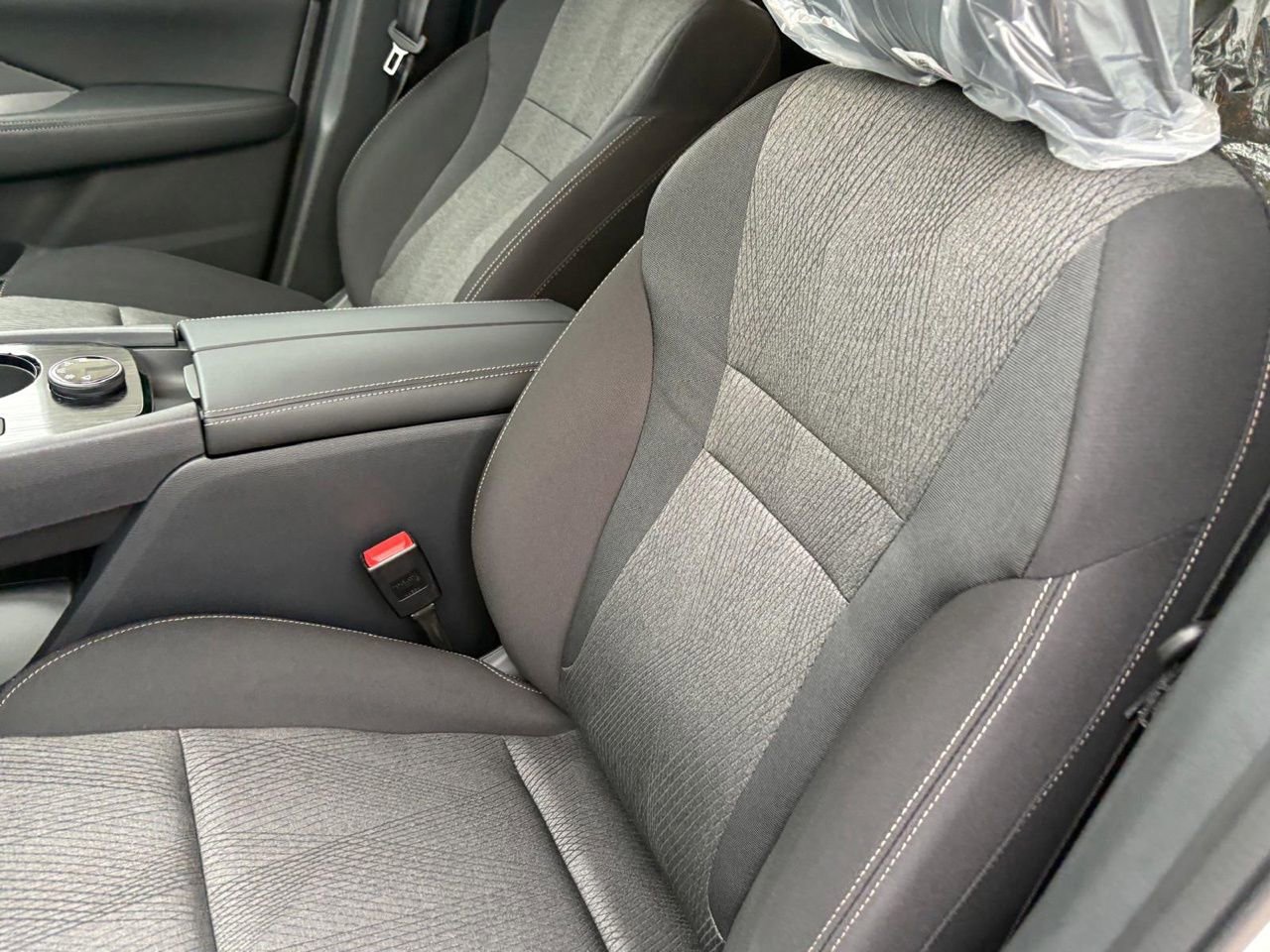 New 2026 Nissan Rogue SV AWD/4WD image 19