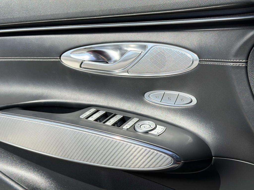 Used 2024 Genesis GV70 3.5T Sport image 14