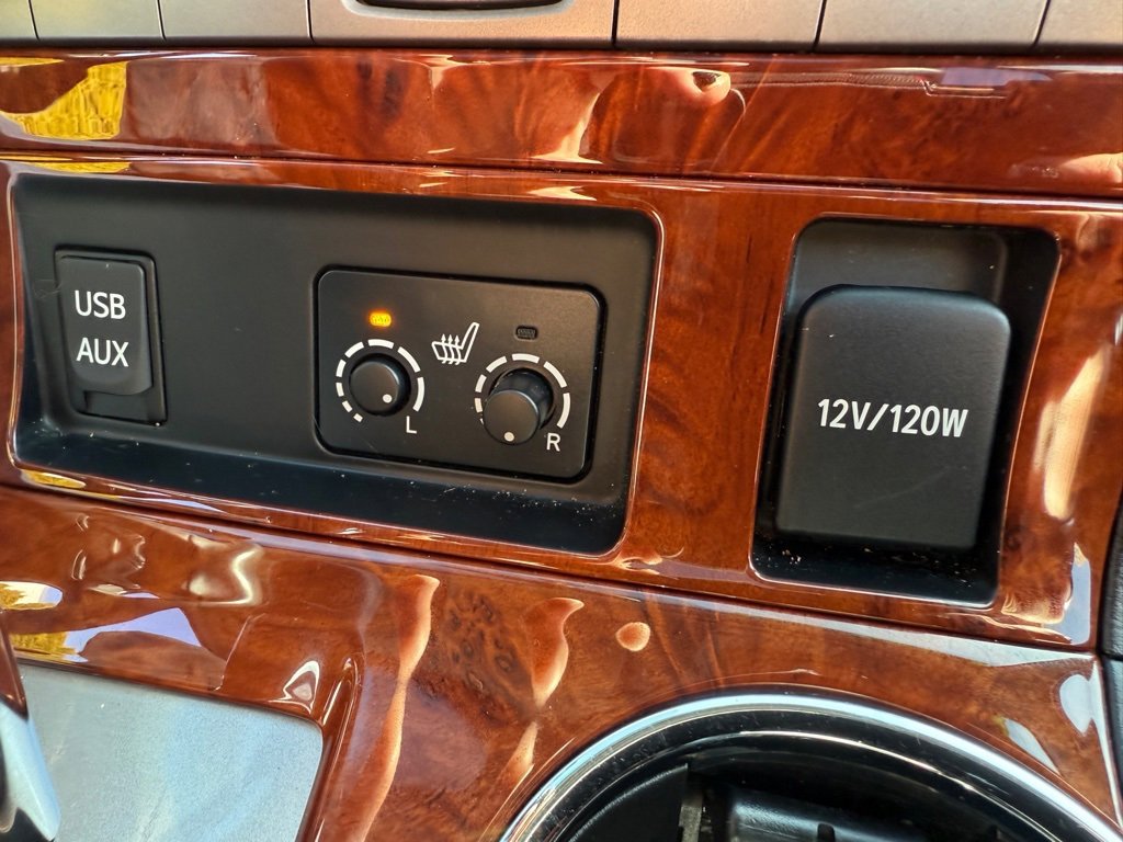 Used 2013 Toyota Highlander Limited image 28