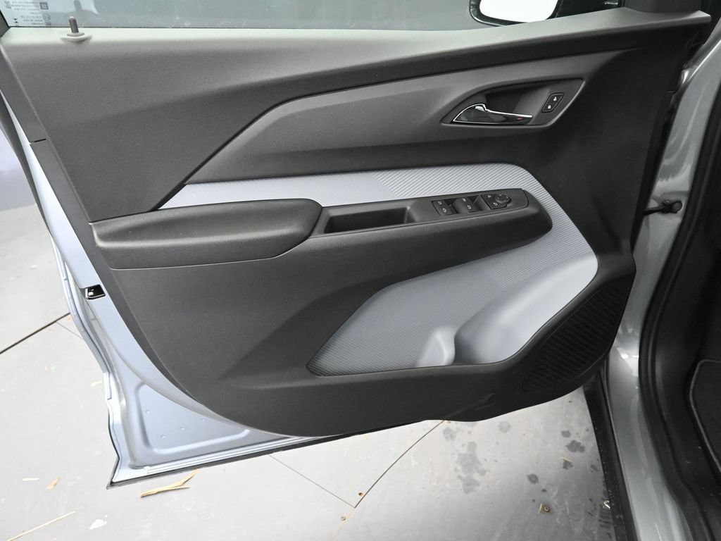 New 2027 Chevrolet Bolt RS FWD image 14