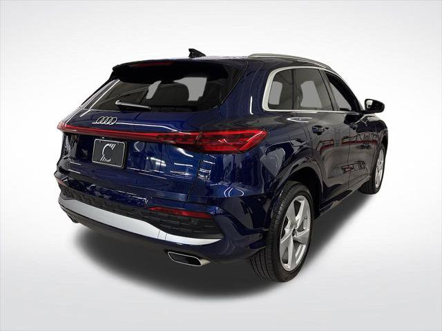 Certified 2025 Audi Q5 Premium w/ Premium Plus AWD/4WD image 5
