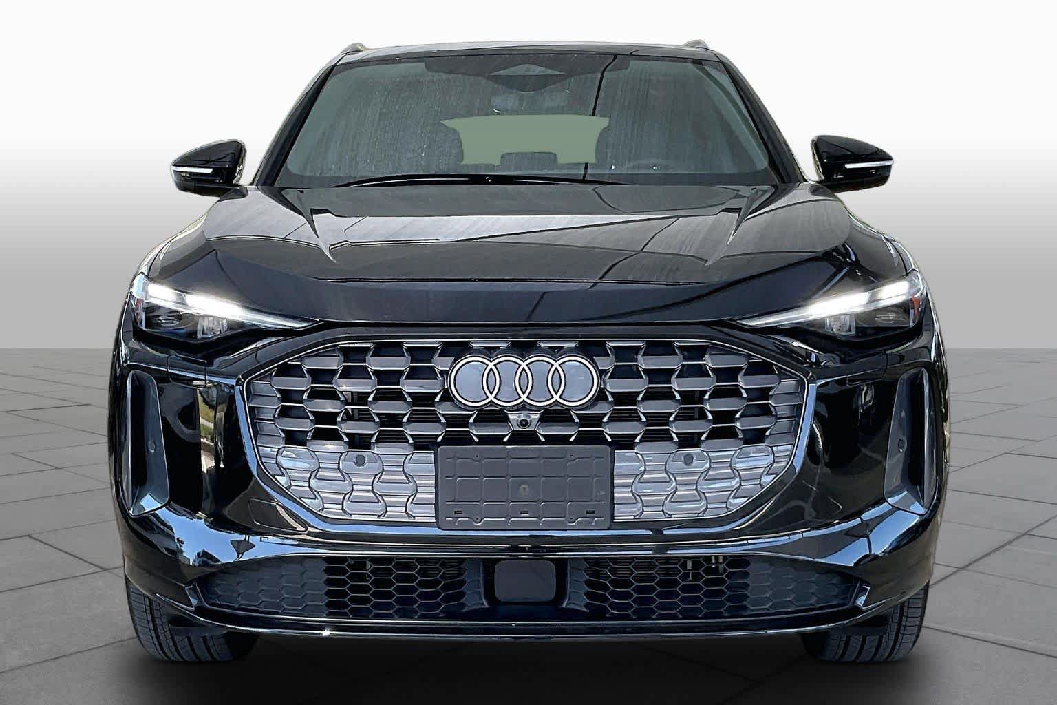 Used 2025 Audi Q5 Premium w/ Convenience Package AWD/4WD image 4