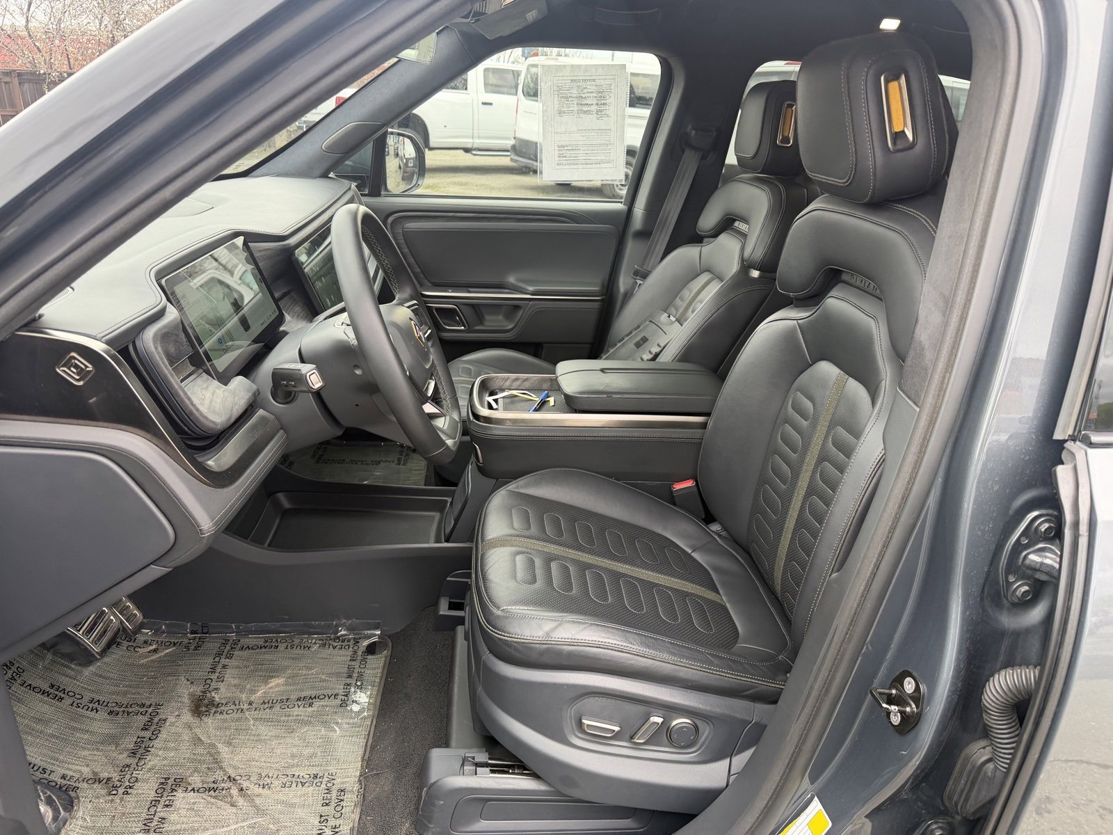 Used 2022 Rivian R1T Launch Edition image 10