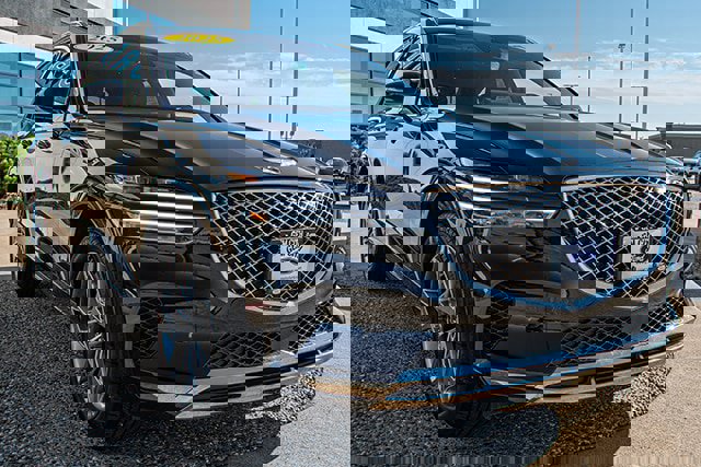 Used 2025 Genesis GV70 2.5T image 7