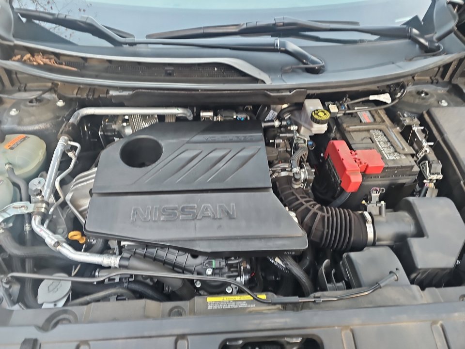 Used 2023 Nissan Rogue SV image 20