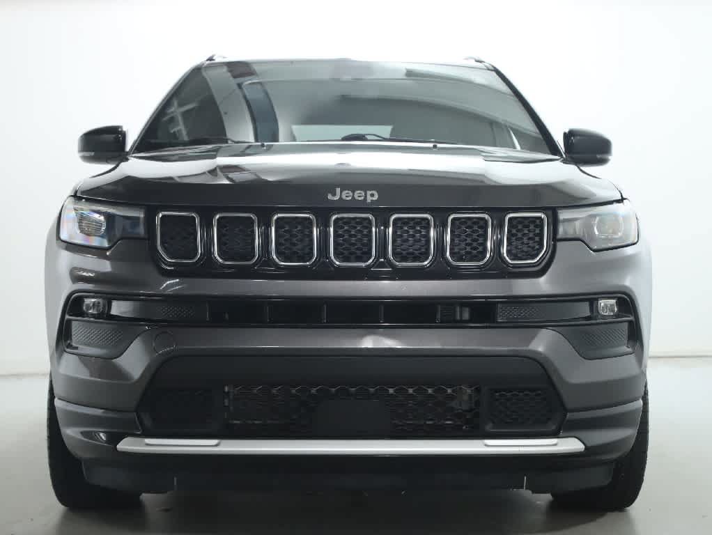 Used 2023 Jeep Compass Limited w/ Elite Group AWD/4WD image 5