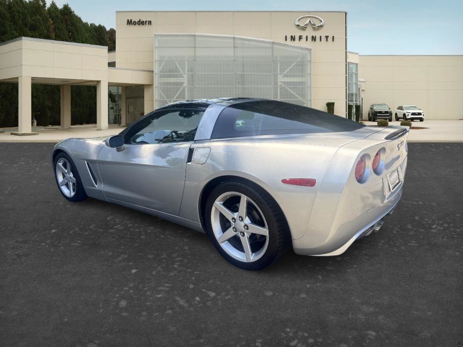 Used 2005 Chevrolet Corvette Coupe w/ Preferred Equipment Group RWD image 6