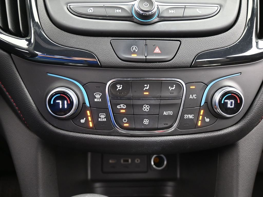 Used 2023 Chevrolet Equinox RS image 24