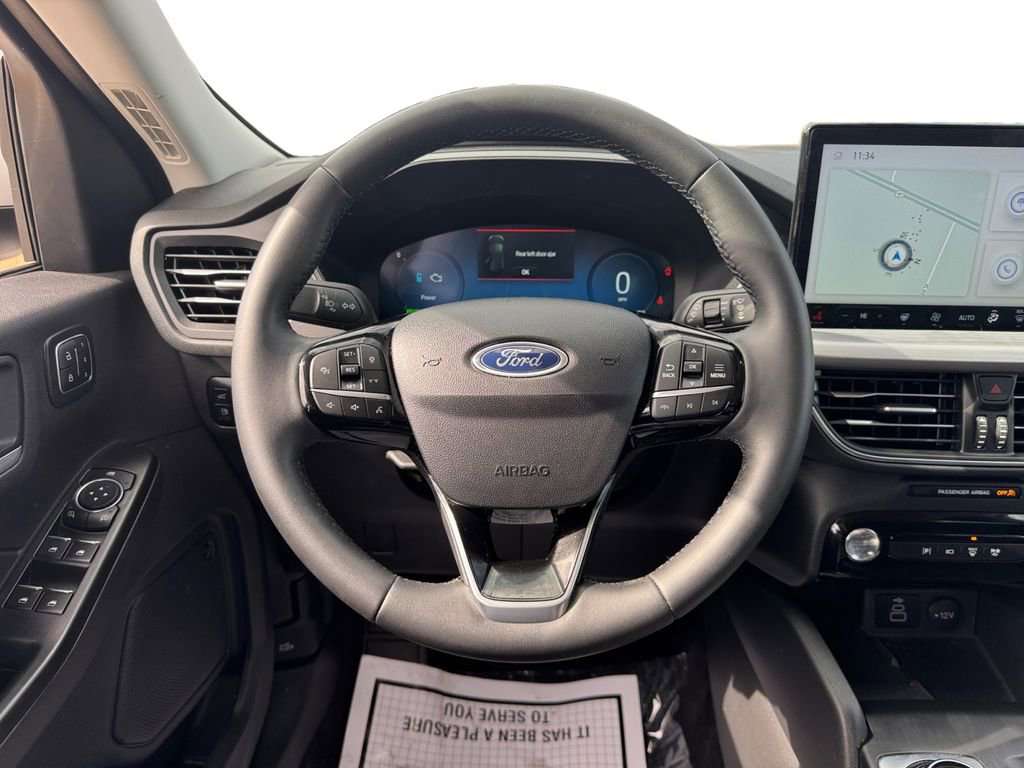 Certified 2024 Ford Escape Platinum w/ Premium Technology Package image 16