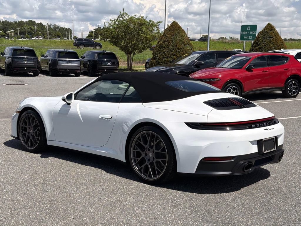 Used 2025 Porsche 911 Carrera RWD image 5
