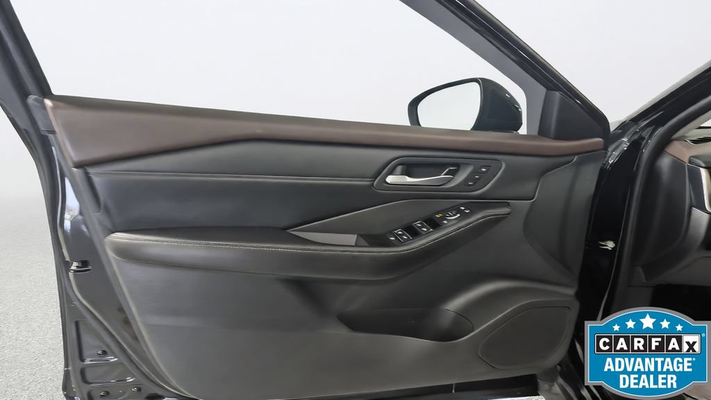 Used 2023 Nissan Rogue SL w/ SL Premium Package FWD image 60