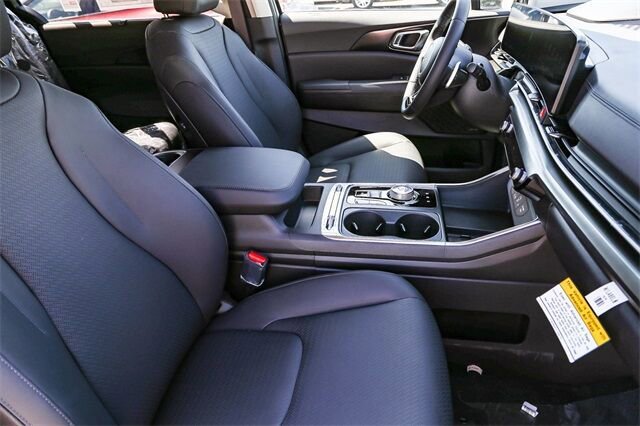 New 2026 Kia Carnival SX Prestige FWD image 11