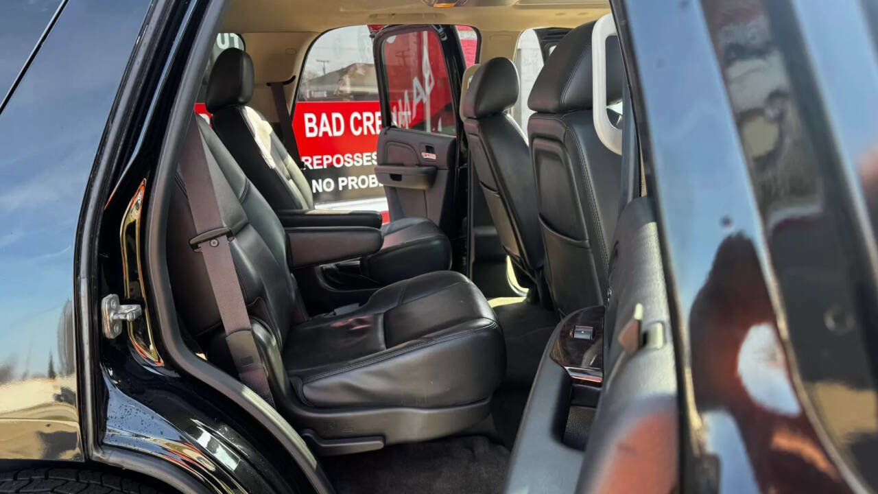 Used 2013 GMC Yukon Denali AWD/4WD image 20
