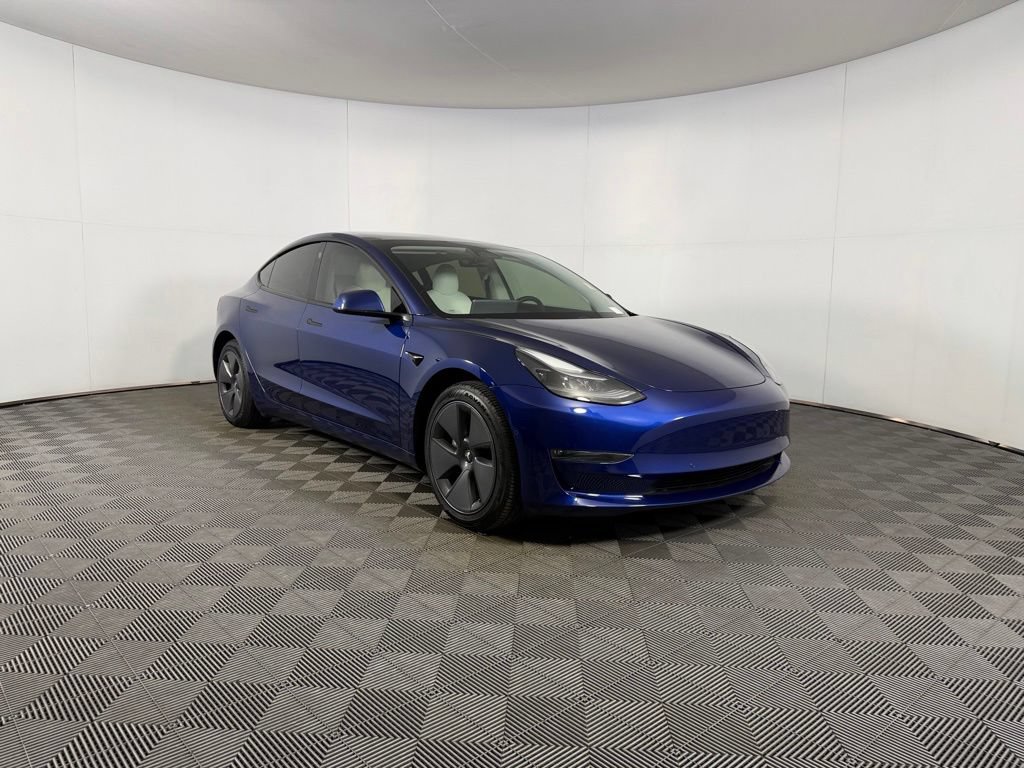 Used 2021 Tesla Model 3 AWD/4WD image 2