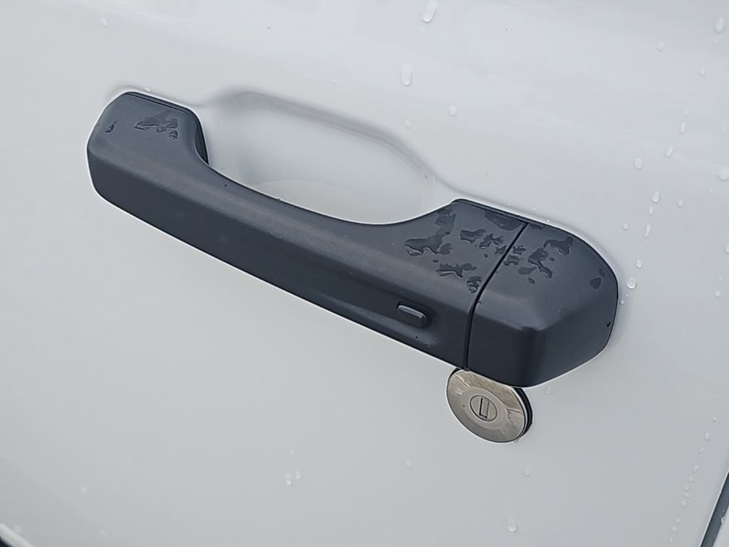 Used 2024 Jeep Gladiator Mojave w/ Safety Group image 9