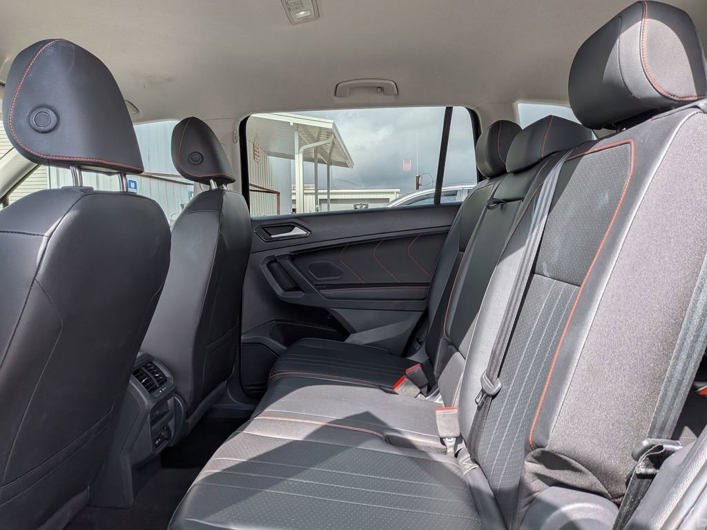 Used 2024 Volkswagen Tiguan Wolfsburg Edition image 26