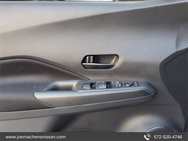 New 2025 Nissan Kicks Play S image 18