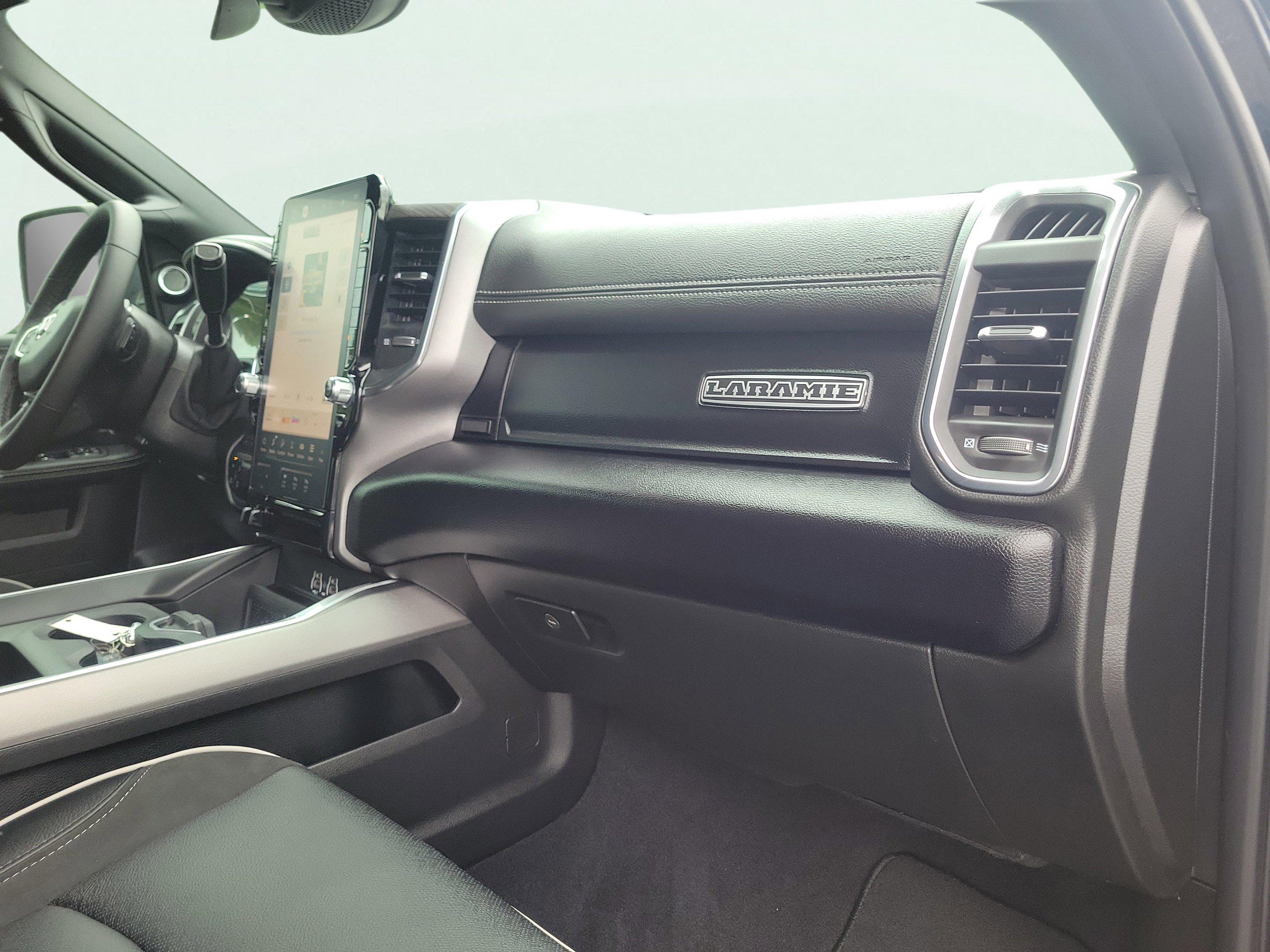 New 2026 RAM 2500 Laramie AWD/4WD image 20