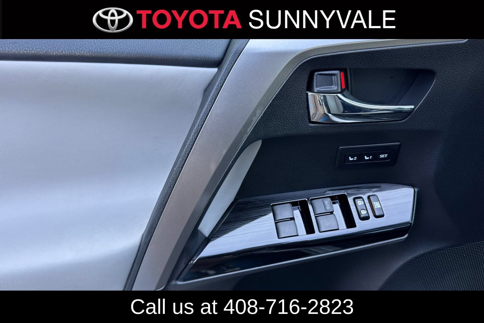 Used 2017 Toyota RAV4 Limited AWD/4WD image 17