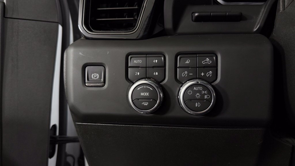 Used 2026 GMC Sierra 2500 AT4X AWD/4WD image 16