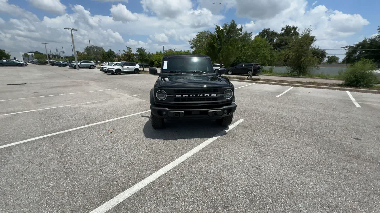 Used 2023 Ford Bronco Black Diamond AWD/4WD image 3
