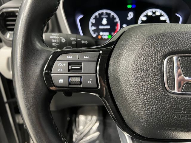 Used 2025 Honda Pilot Touring image 24