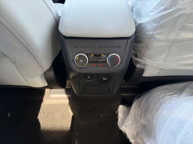 New 2026 Ford Explorer Platinum w/ LUX Leather Package image 22