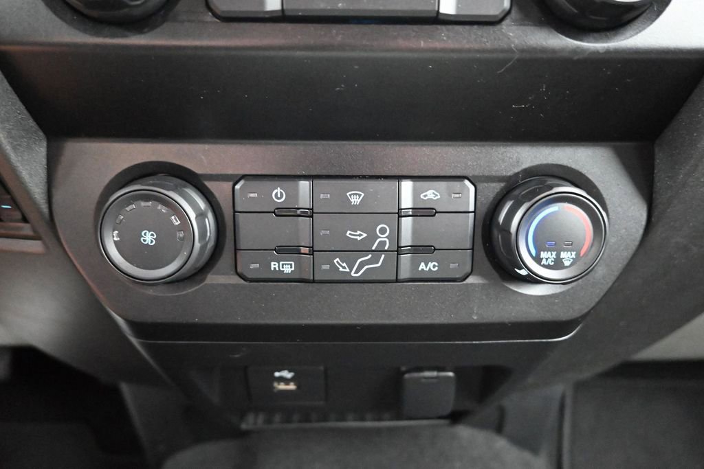 Used 2020 Ford F250 XL w/ STX Appearance Package AWD/4WD image 16