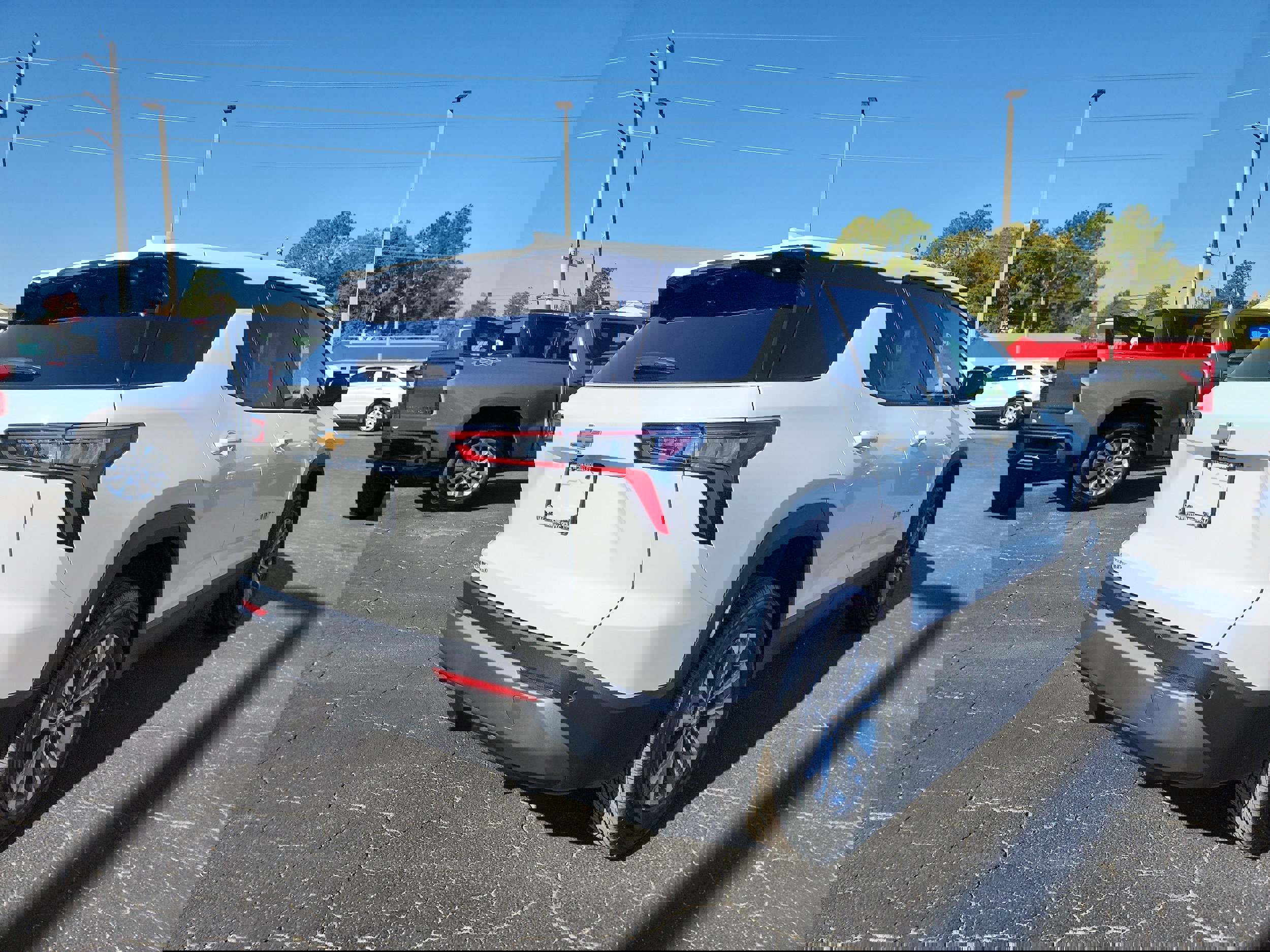 New 2026 Chevrolet Equinox LT image 4