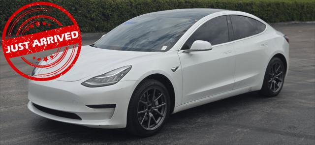 Used 2019 Tesla Model 3 Long Range RWD image 2