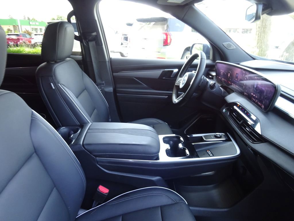 Certified 2025 Buick Enclave Preferred FWD image 19