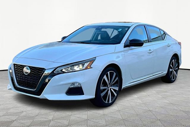 Used 2021 Nissan Altima 2.5 SR w/ SR Premium Package image 3