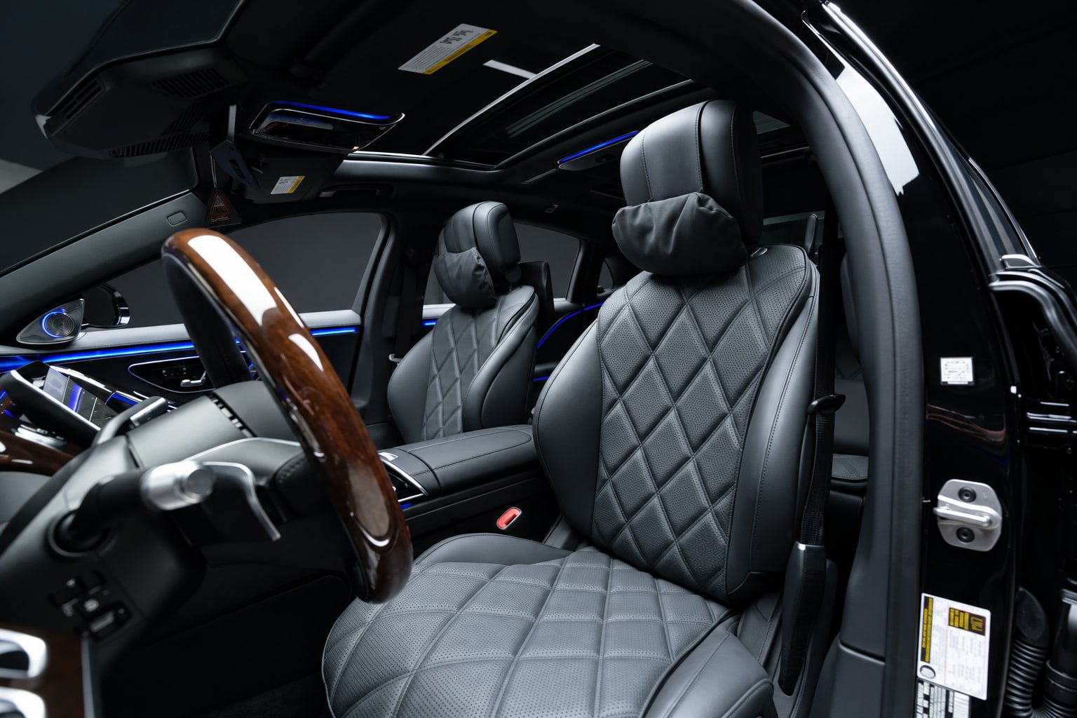 Used 2026 Mercedes-Benz Maybach S 680 4MATIC image 24