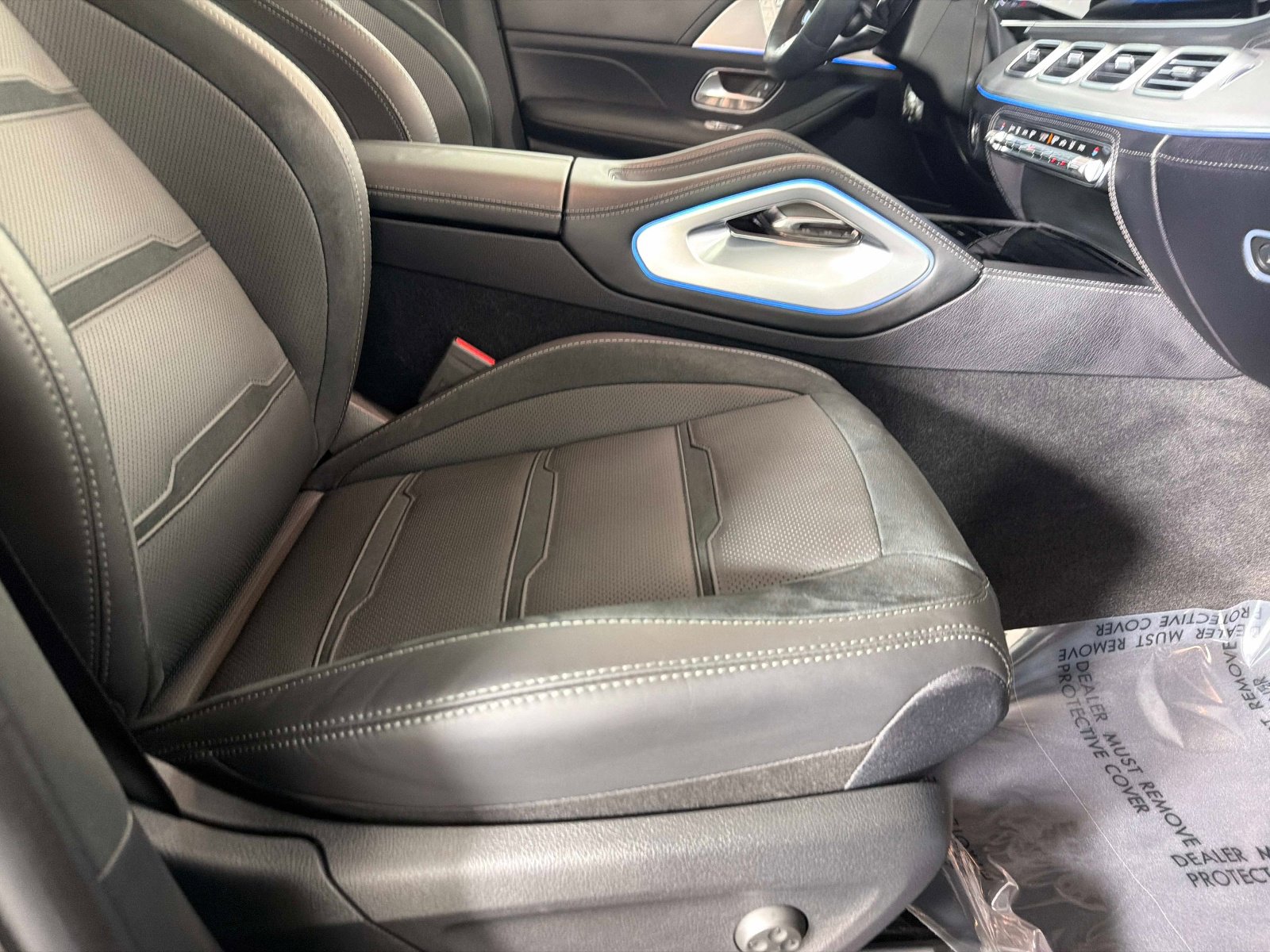 Used 2025 Mercedes-Benz GLE 53 AMG 4MATIC image 25