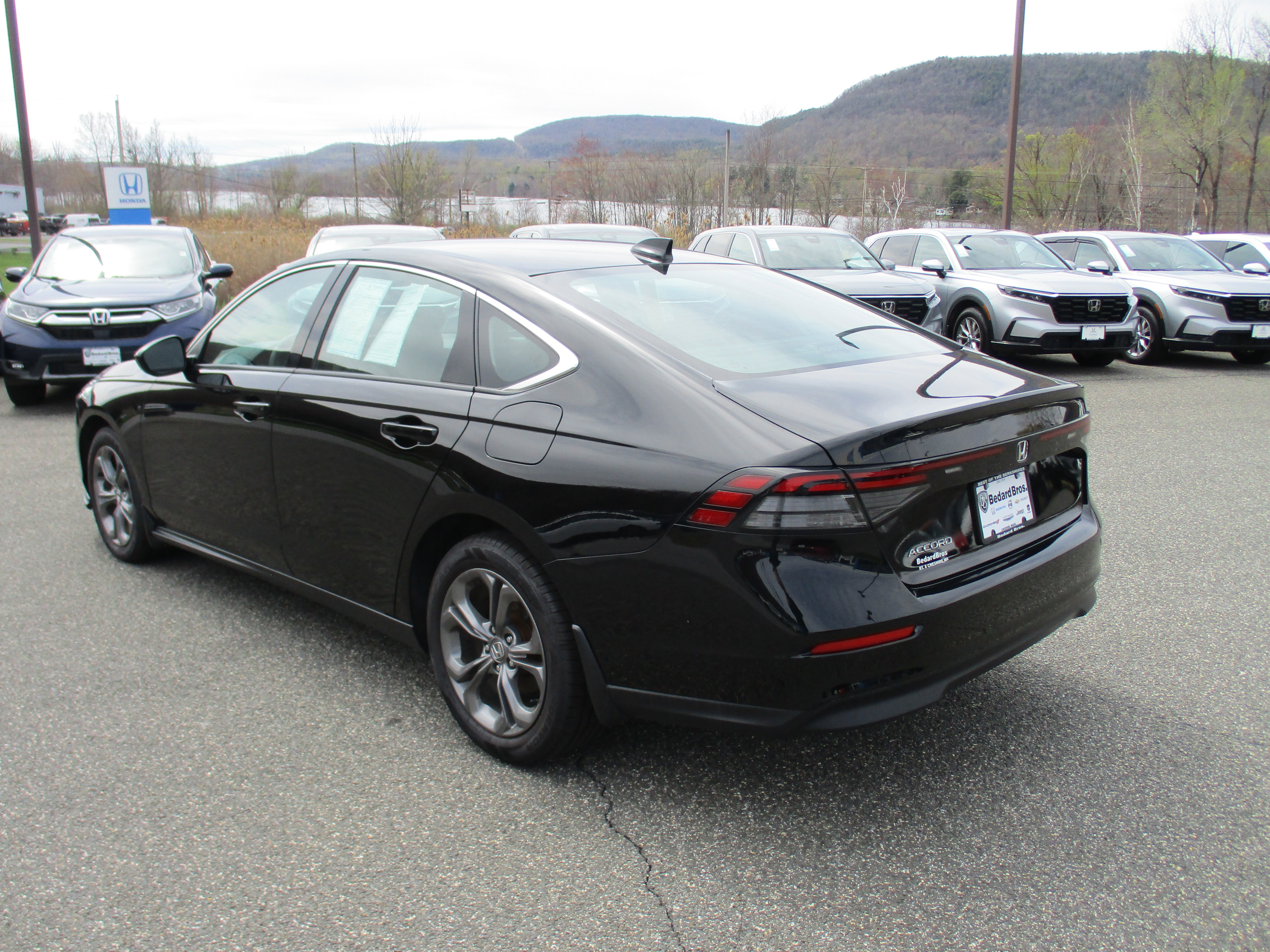 Certified 2023 Honda Accord EX image 7