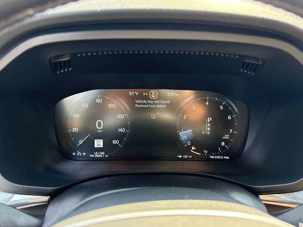 Used 2019 Volvo XC60 T6 Momentum w/ Multimedia Package AWD/4WD image 18