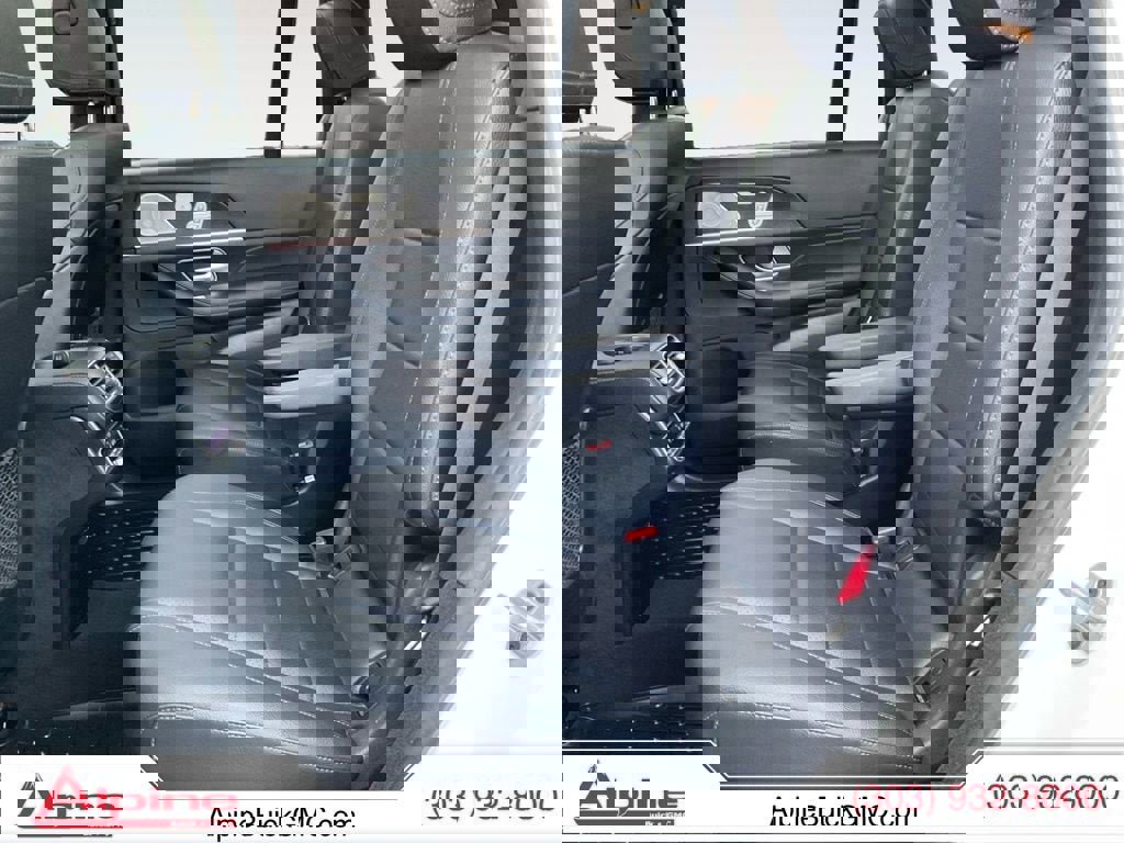 Used 2023 Mercedes-Benz GLS 450 4MATIC image 13