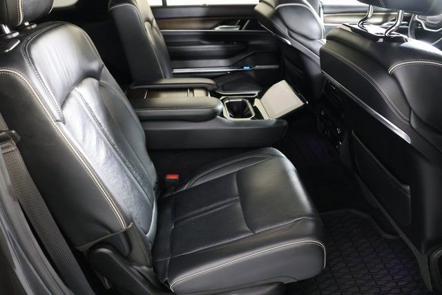 Used 2023 Jeep Grand Wagoneer Series II w/ Premium Group II image 25