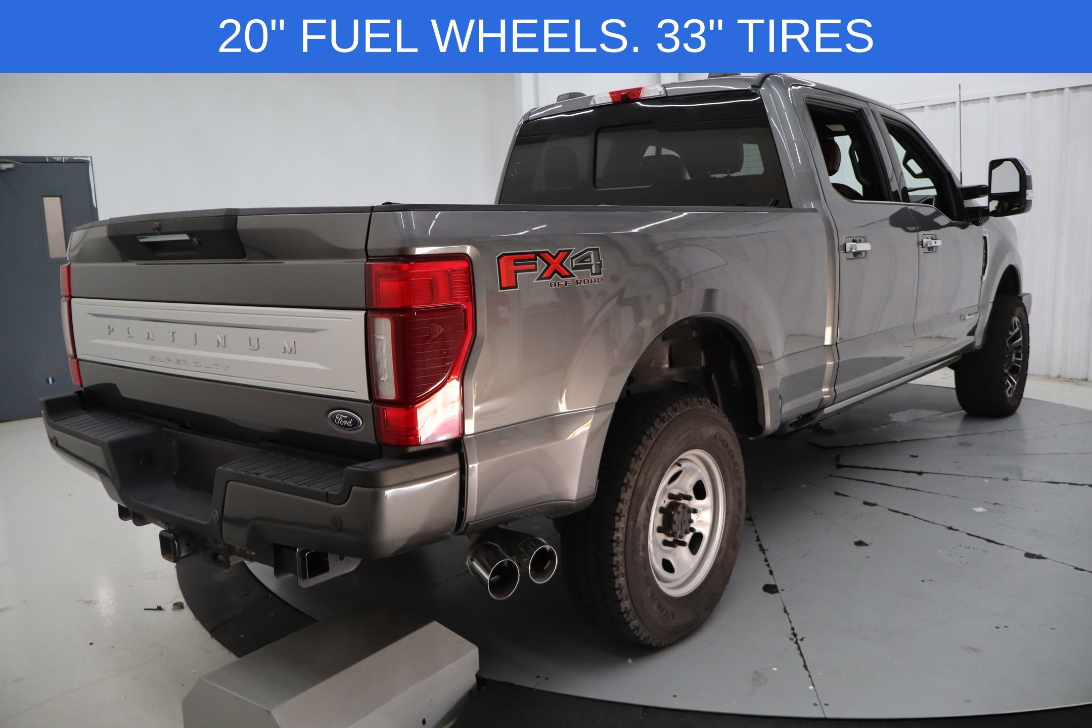 Used 2022 Ford F250 Platinum w/ FX4 Off-Road Package AWD/4WD image 2