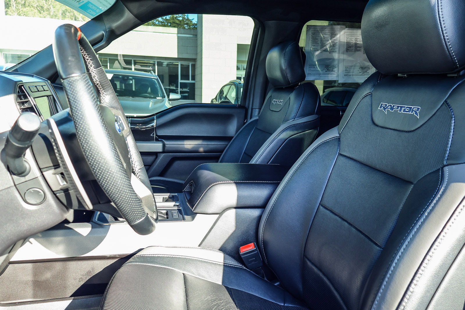 Used 2018 Ford F150 Raptor w/ Equipment Group 802A Luxury image 15