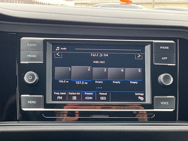 Used 2022 Volkswagen Jetta S FWD image 19