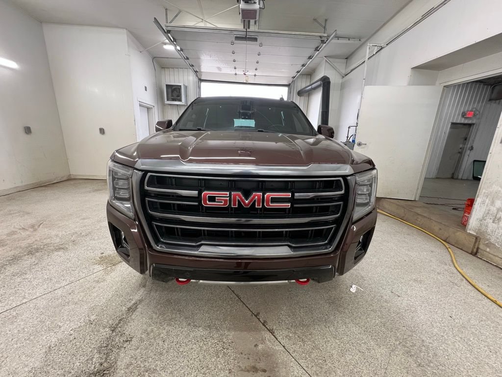 Used 2023 GMC Yukon AT4 AWD/4WD image 2