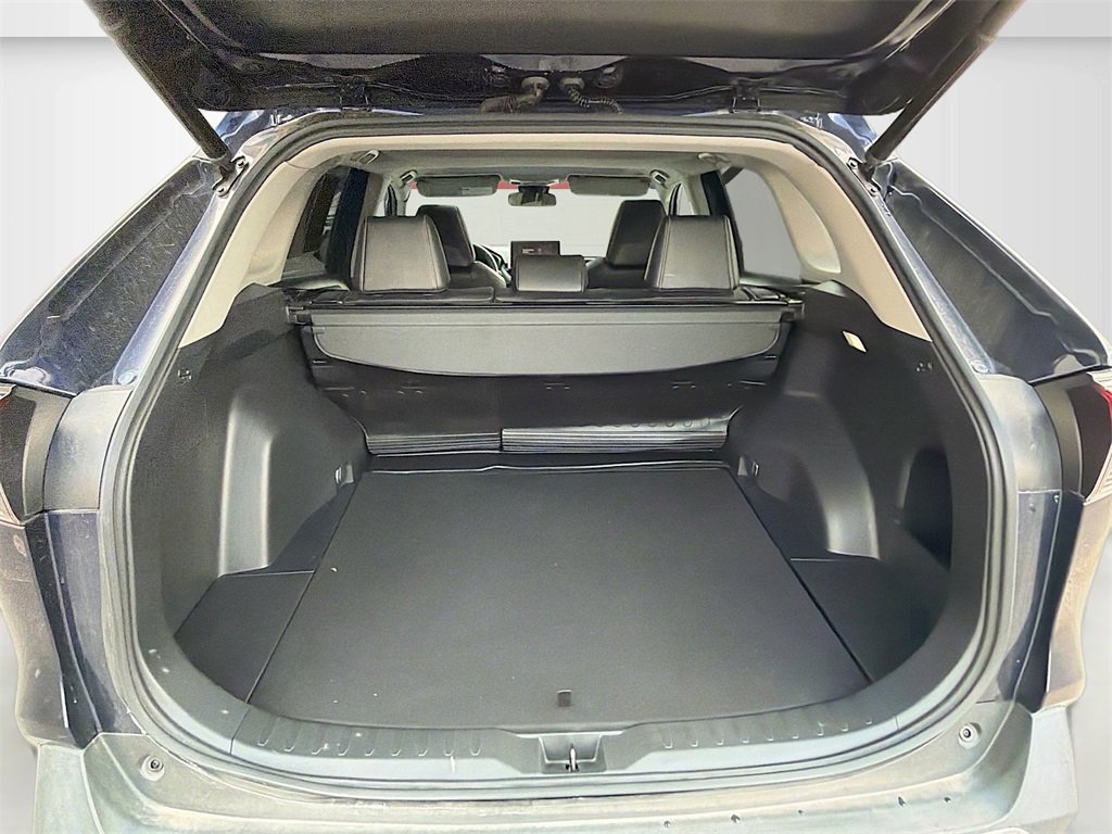 Used 2023 Toyota RAV4 XLE Premium image 26