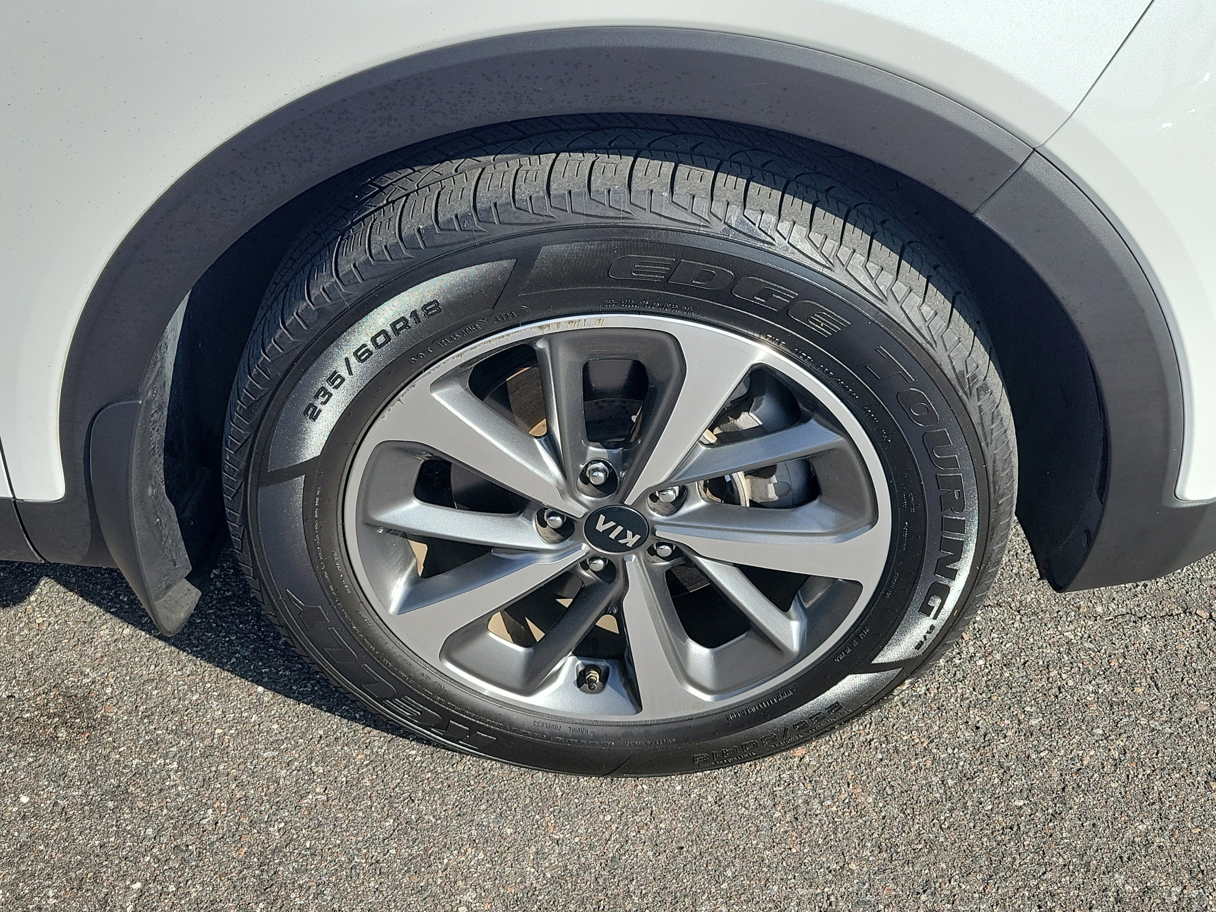 Used 2020 Kia Sorento LX image 39