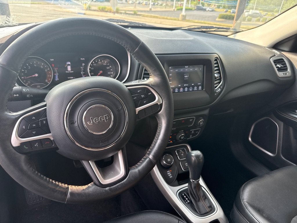 Used 2018 Jeep Compass Latitude w/ Popular Equipment Group AWD/4WD image 13