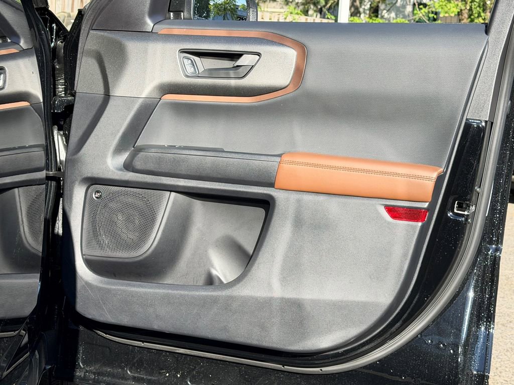 Used 2025 Ford Bronco Sport Outer Banks w/ Outer Banks Tech Package+ image 9