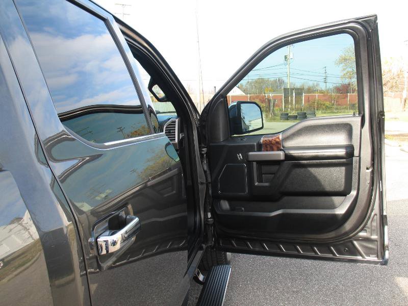 Used 2016 Ford F150 Platinum w/ Equipment Group 701A Luxury image 16